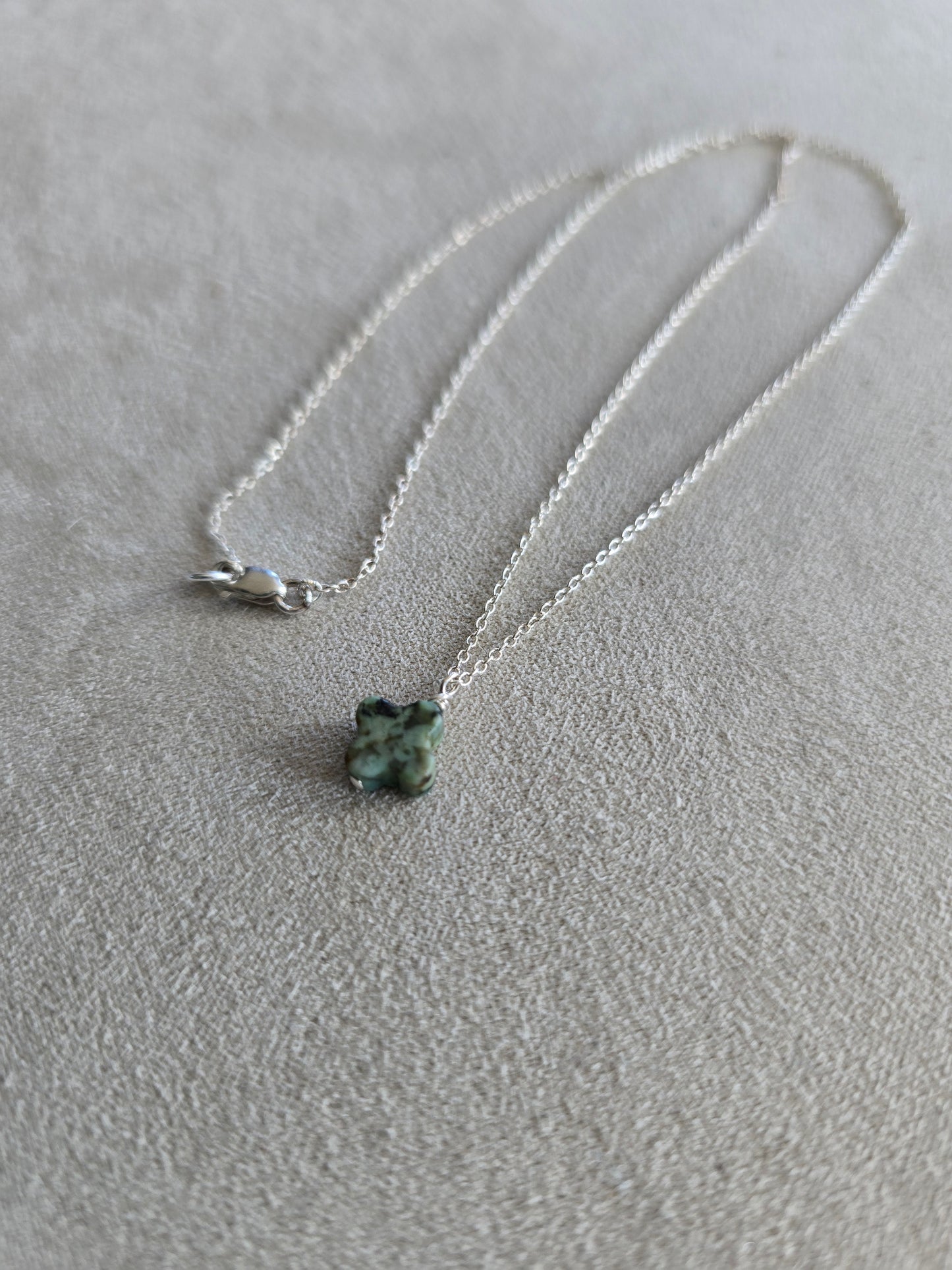 Dainty Clover Necklace