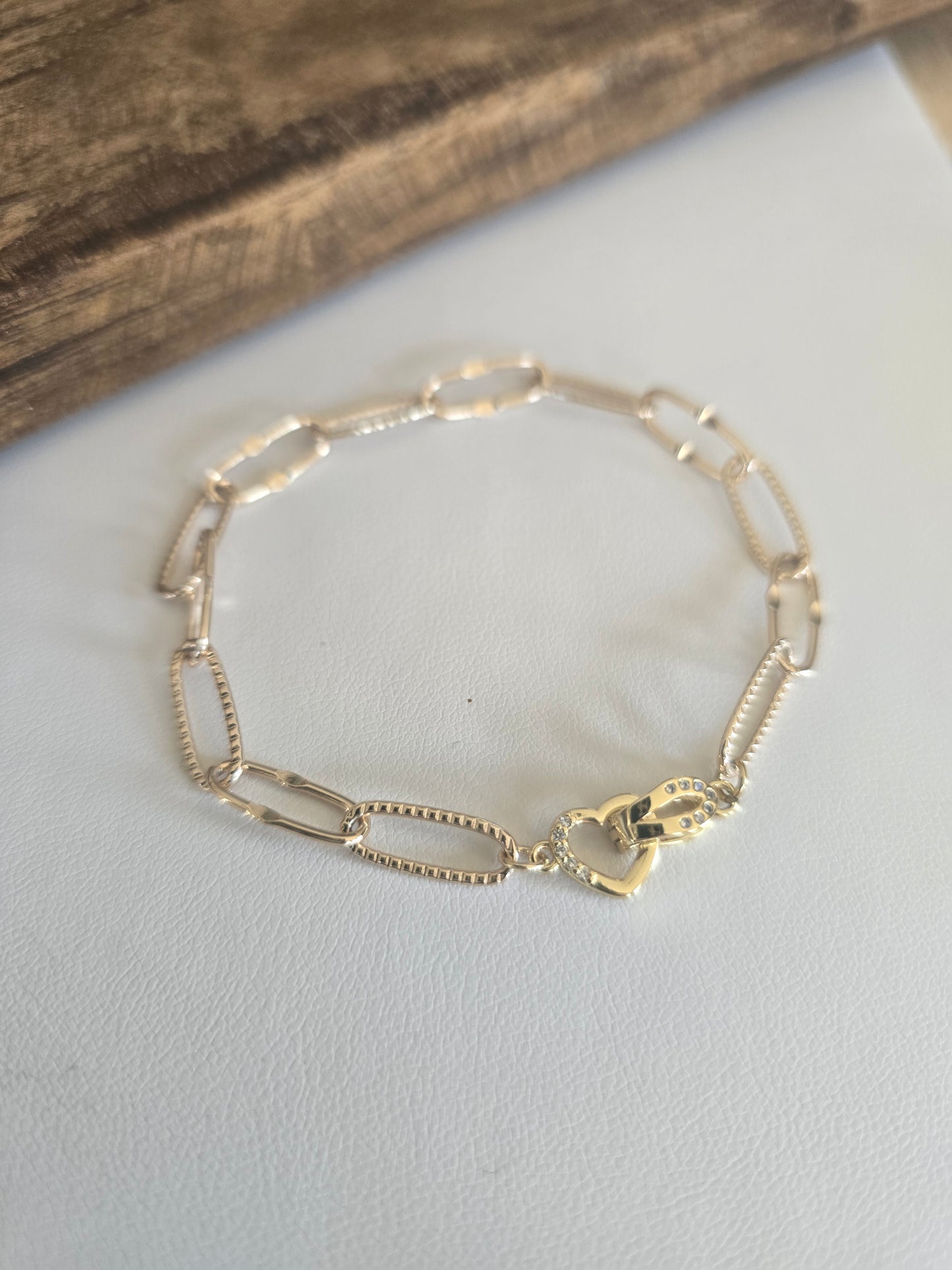 Textured Paperclip Heart Link Bracelet