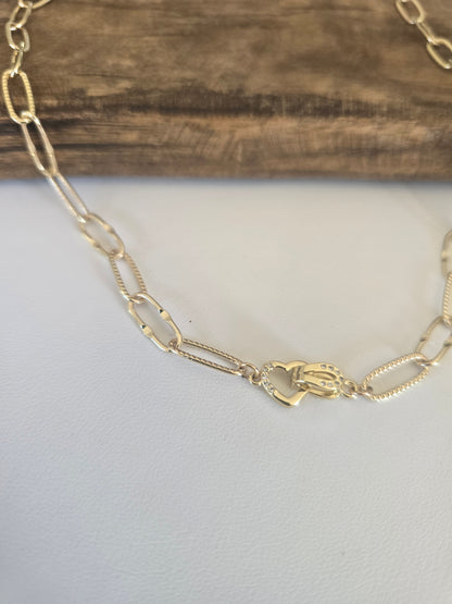 Textured Paperclip Heart Clasp Necklace