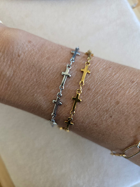 Cross Link Bracelet