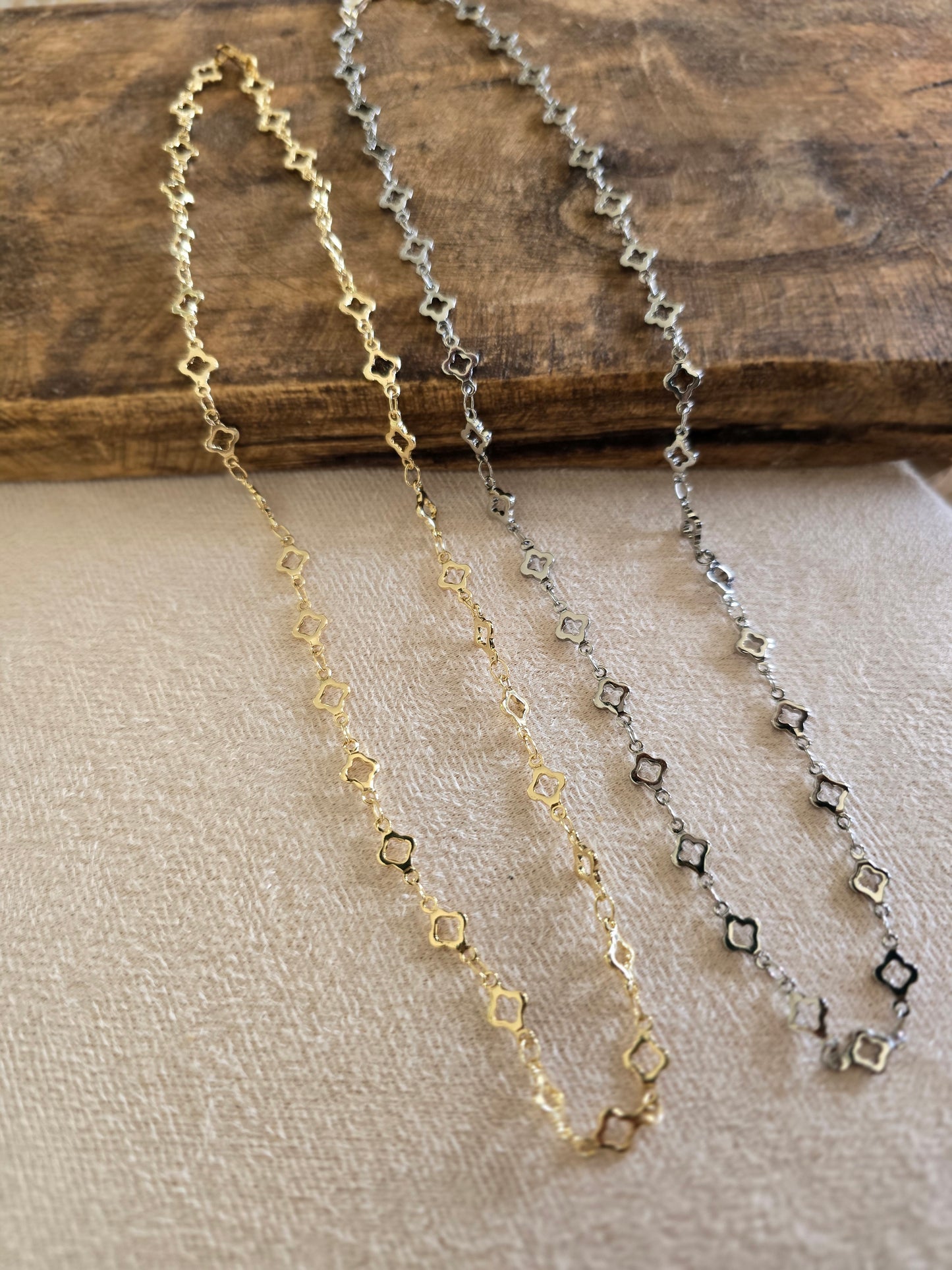 Band of Clover Necklace