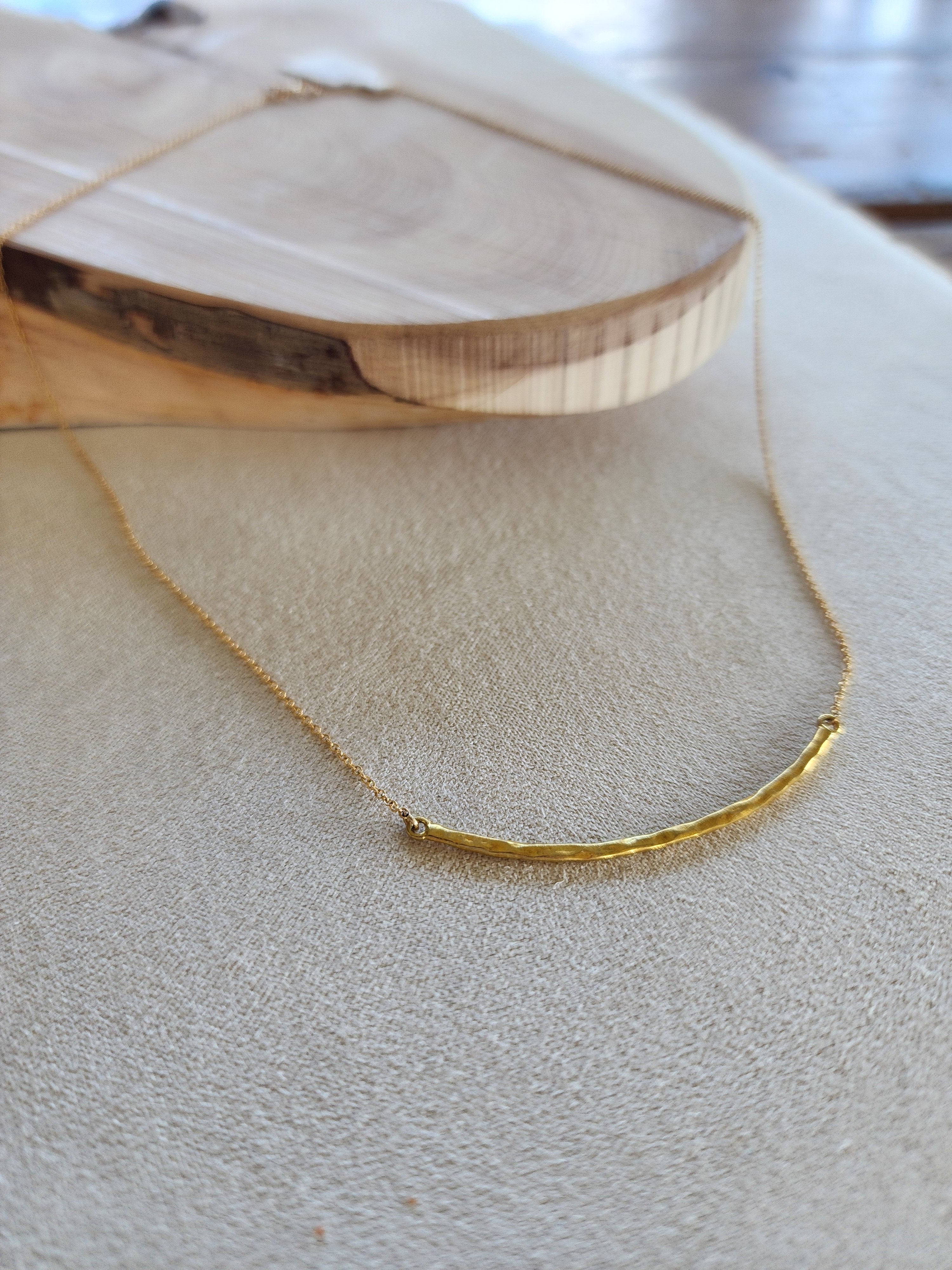 Hammered gold deals bar necklace