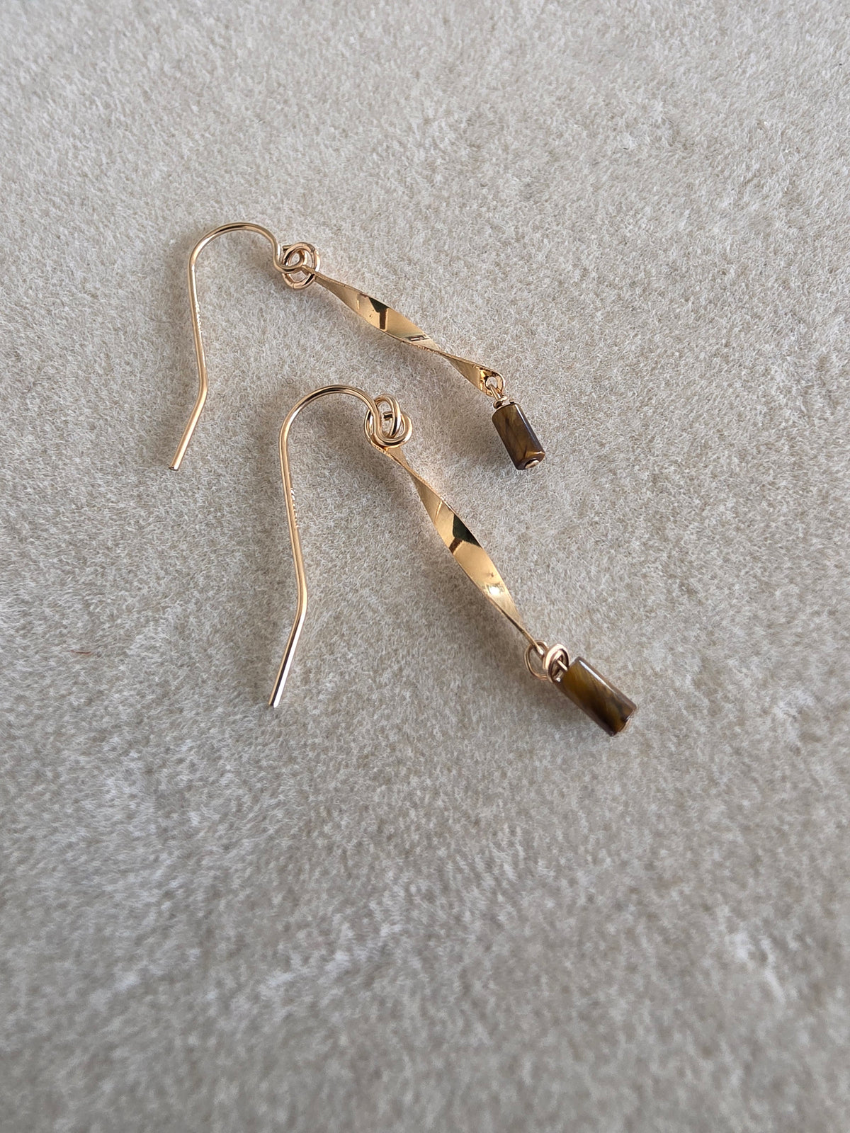 Tigers Eye Willow Drop